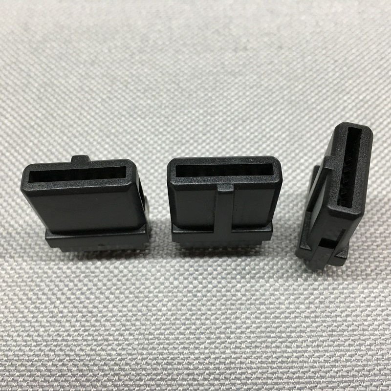 Interfejs naprawczy z czarną p – Shelly Plug recenzja i cena